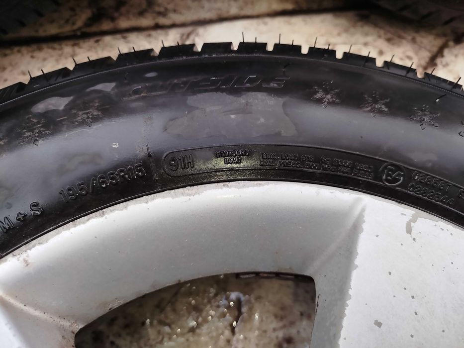 Гуми с джанти за Мазда 5