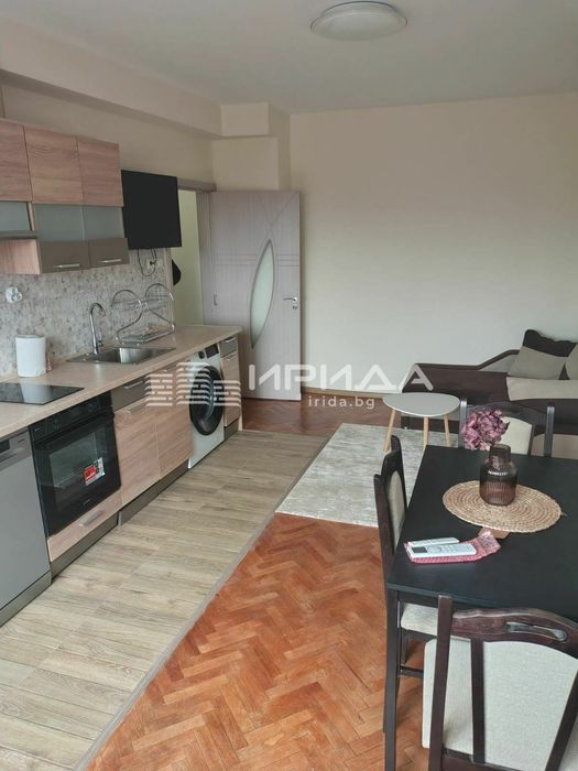 Двустаен апартамент в кв. Красна поляна 3