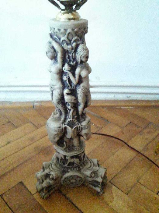 Veioza din praf de marmura cu rasina