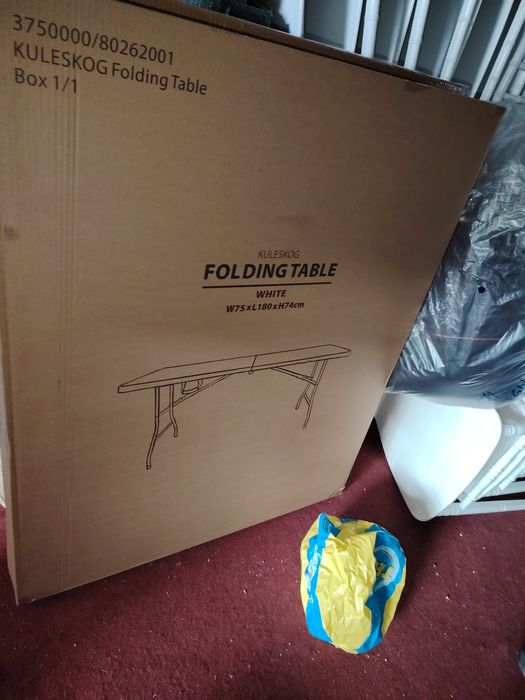 Masa dreptunghiulara pliabila