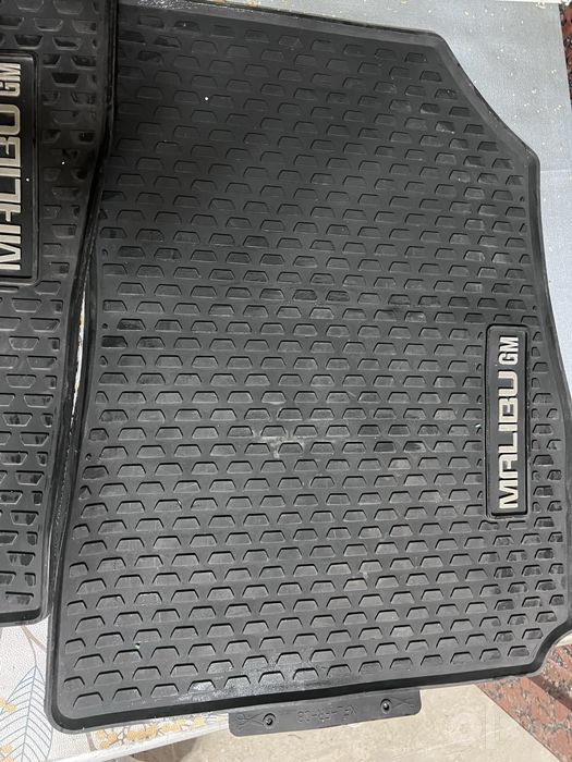 Malibu 2(turbo/xl) polik