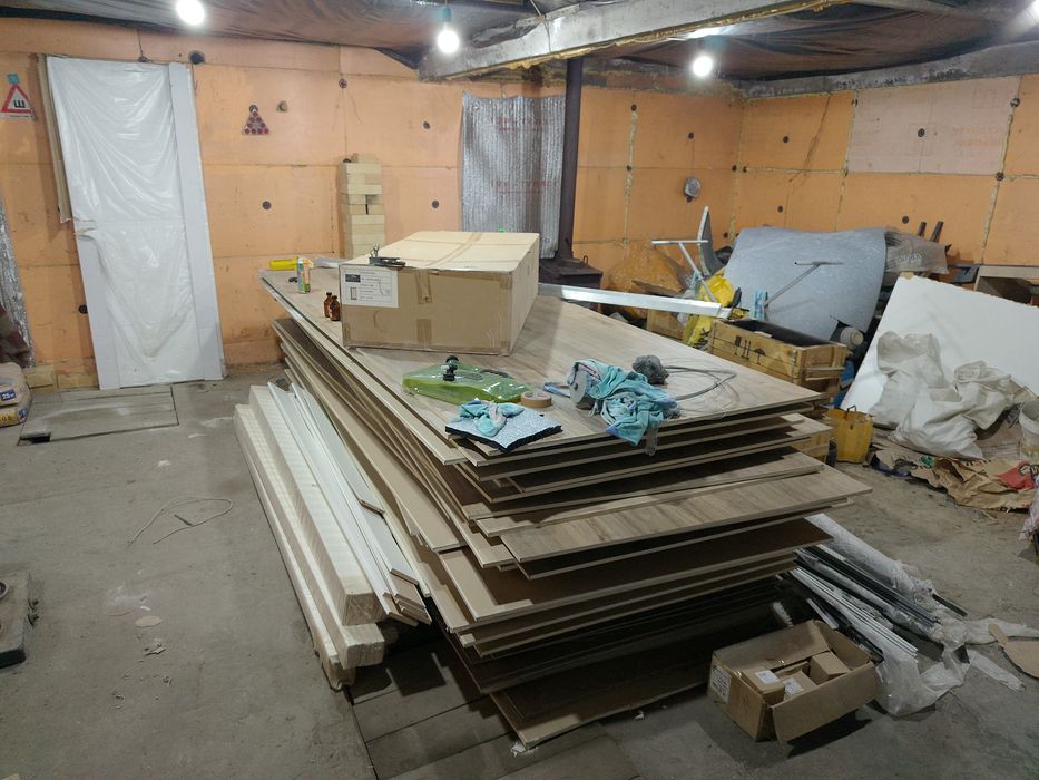 Продам гаражи под малярку