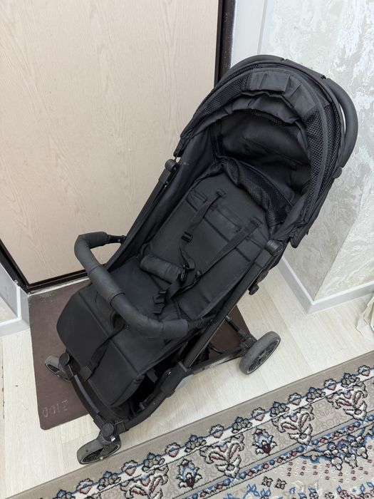 Продам прогулочную коляску COCOBABY