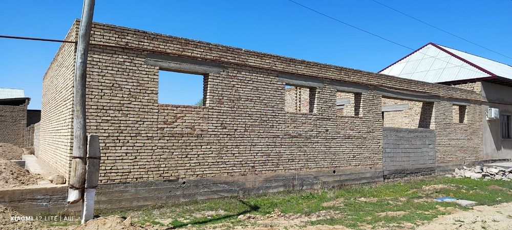 Курилиши тугалланмаган ер участкаси