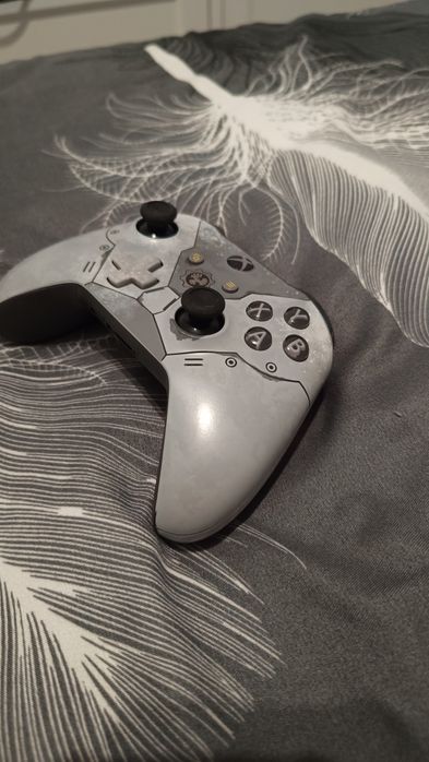 Controller Xbox One / Series Ediție limitata - Gears 5 (Kait Diaz)