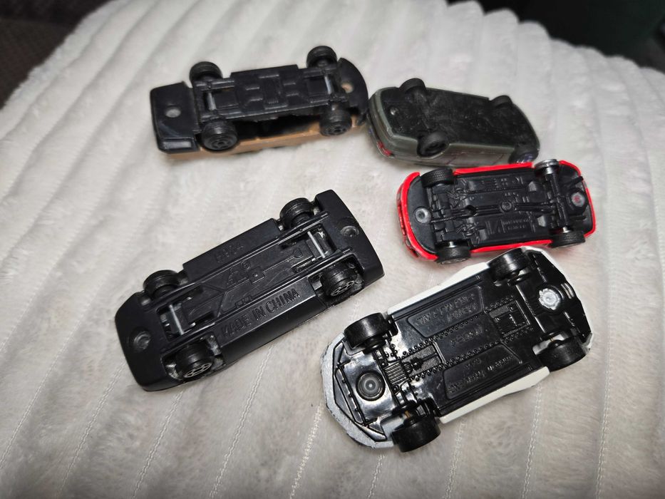 Лот метални колички за 10 лв.