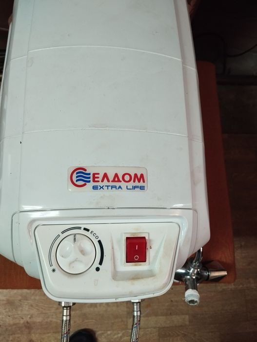 Малко употребявани ел.уреди и добре запазени.