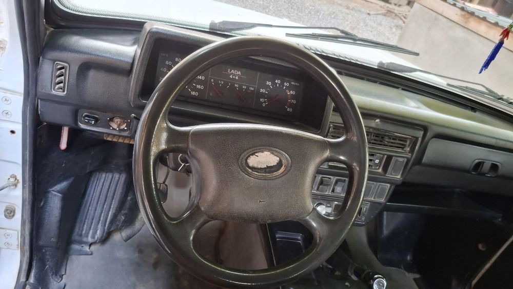 Niva 4×4  (Vaz 2121) narxini kelishamiz