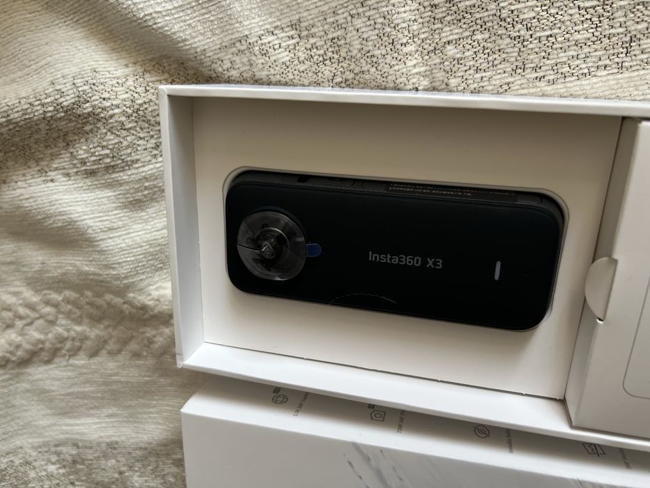 Экшн камера insta360 x3
