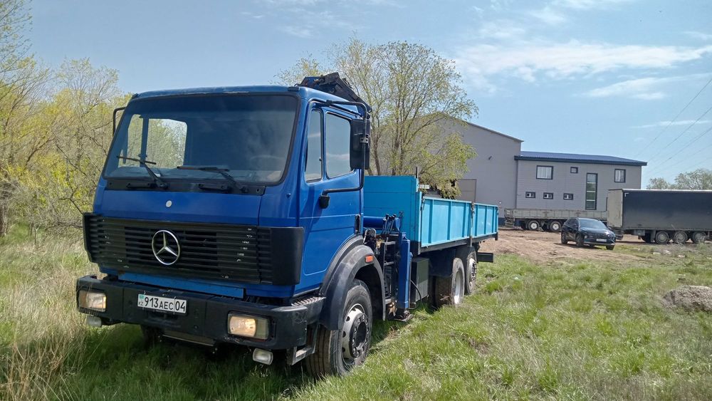 Продам манипулятор Mercedes Benz