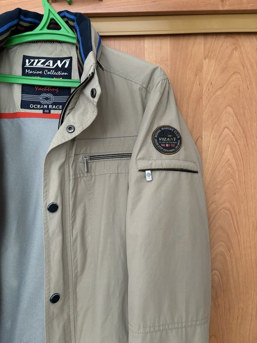 Ветровка куртка