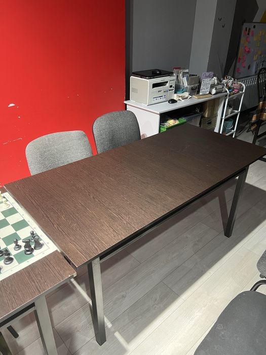 5 Столов размером 150х70х76 cm