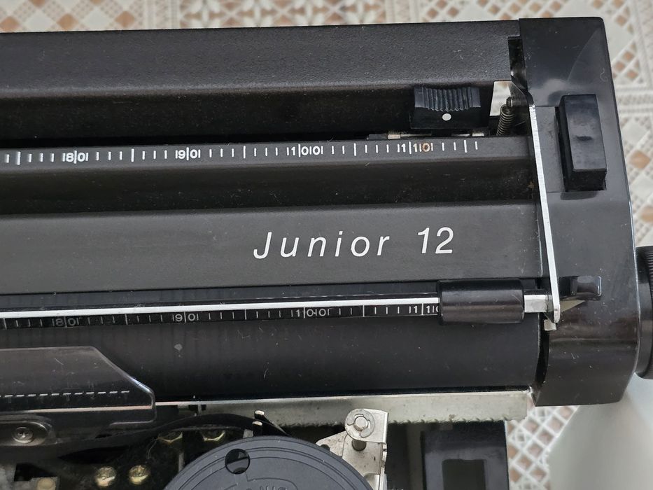 Masina de scris Adler Junior 12 fabricata Japonia