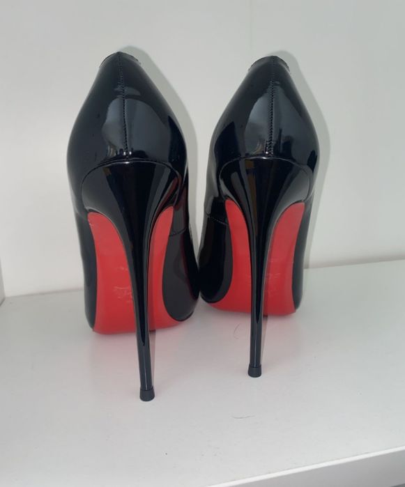 Pantofi Loubotin de dama