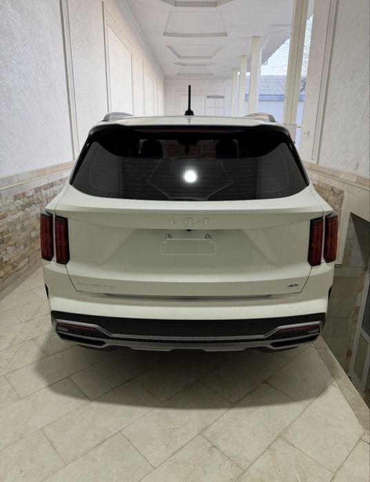 KIA Sorento 7 kishilik 2.5L atmosferniy 2023 yil
