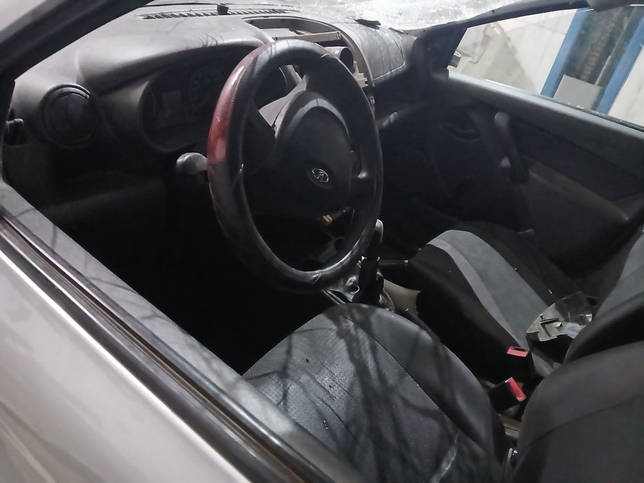 Салон гранта в сборе сиденья панель обшивки коса проводовв комплекте