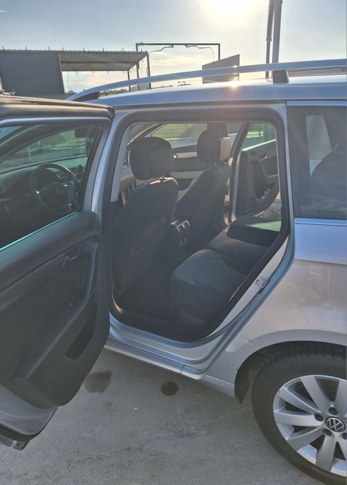 Vând passat b7 break