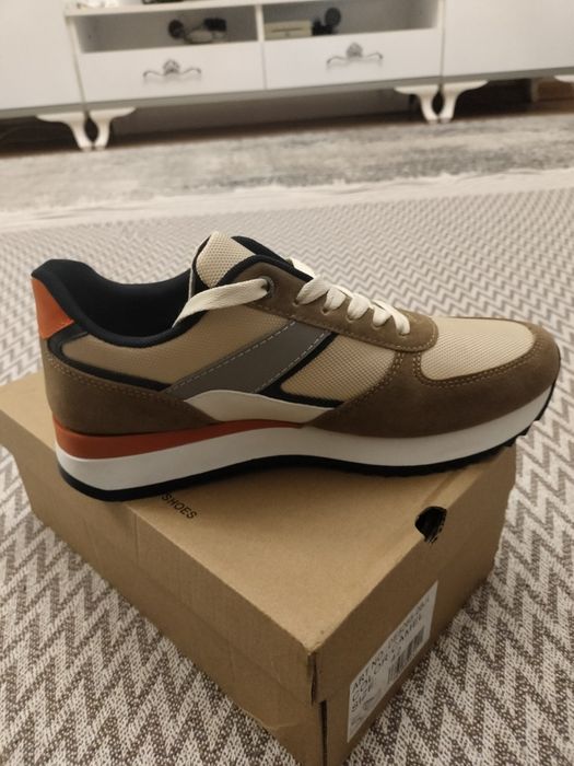 Кроссовки мужские