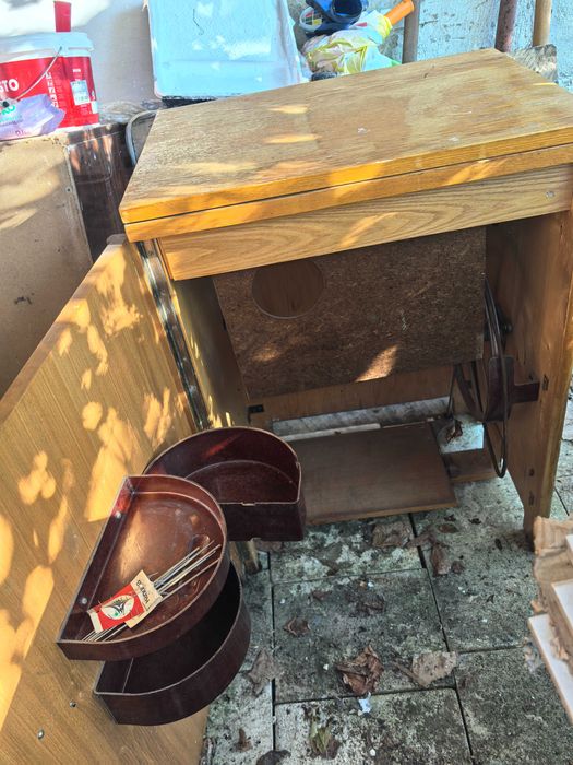 Две ретро шевни машини по 30 лв всяка