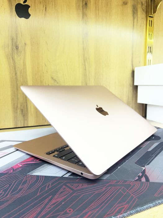 MacBook Air M1 8/256-8/512
