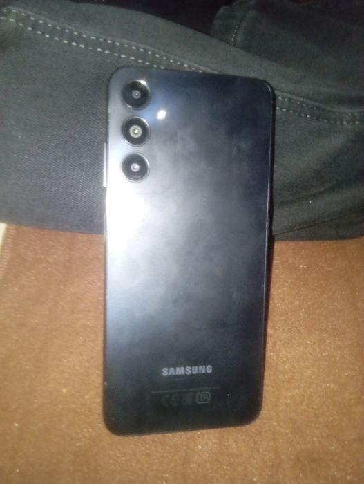 Продам телефон 128