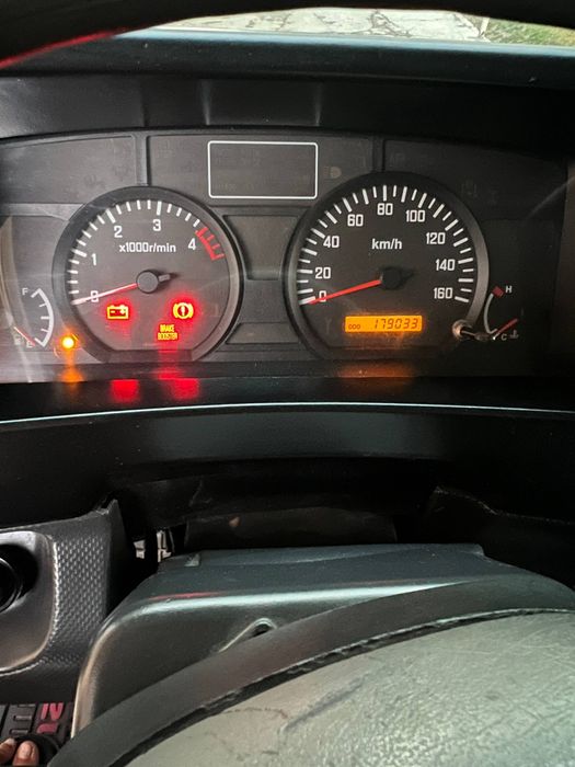 ISUZU СПГ самасвал