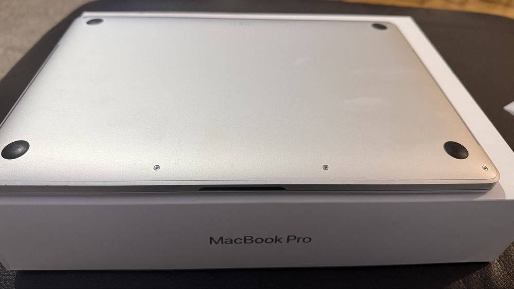 MacBook Pro 13” Intel 2020