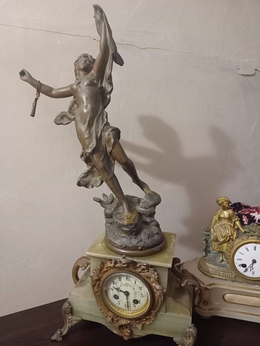 Ceas antic cu statueta bronz, stil francez 1800