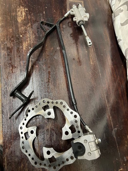 ПРОДАВА СЕ !!! части от кросов мотор