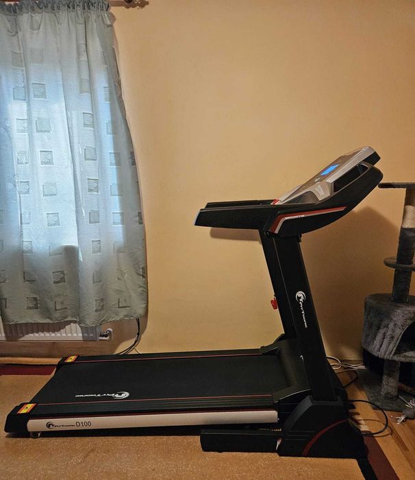 Bandă alergat FitTronic D100,Bluetooth, Self-Oil,Garanție 2026 Iunie