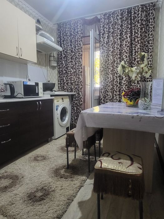 По часам в "Гульжан" в центре