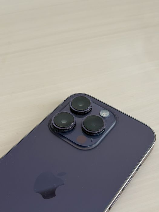 Продам IPhone 14 Pro