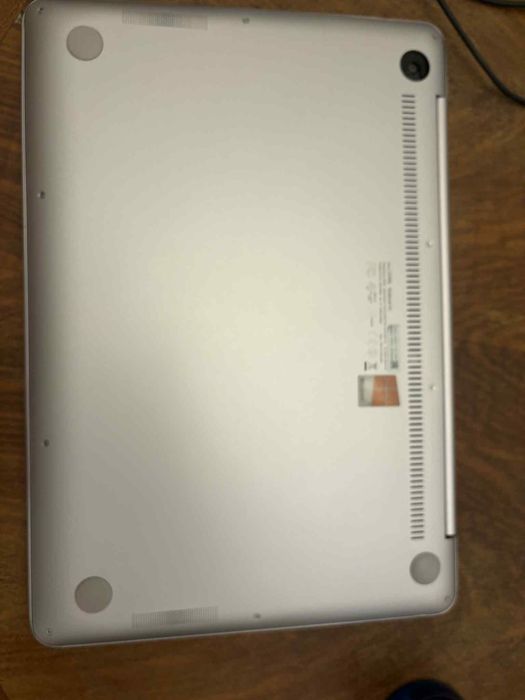 Лаптоп Asus UX305L розов