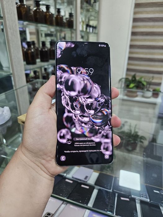 Samsung S20 ultra xotirasi 12/256GB