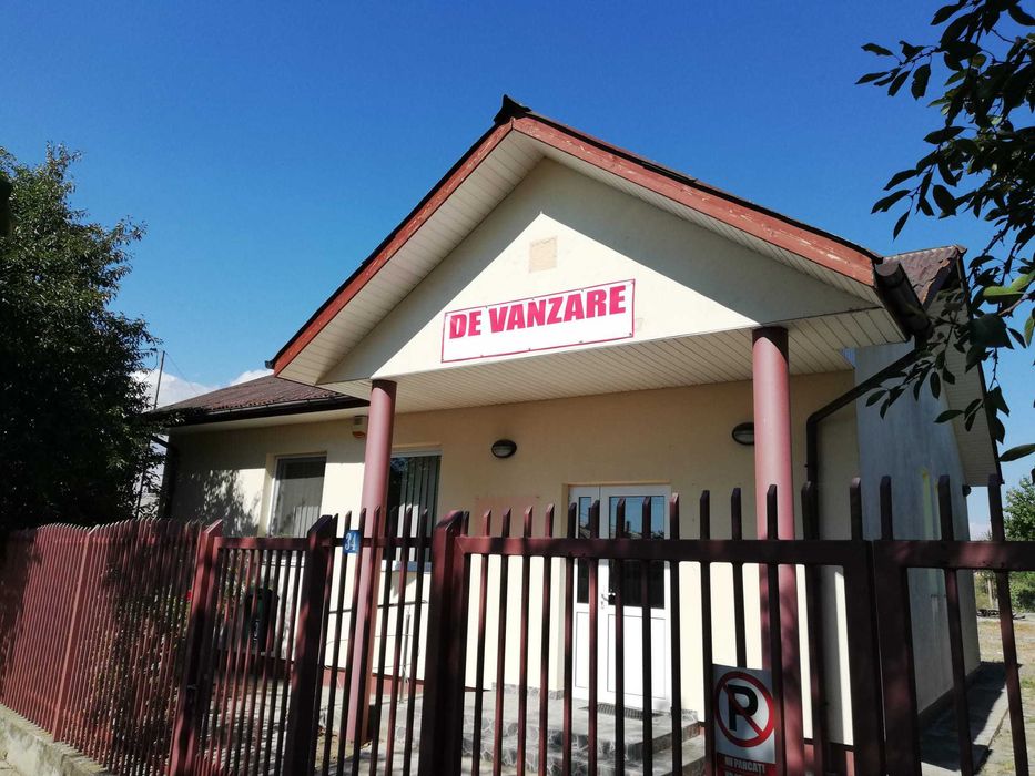 Vând casă, com Jurilovca, jud Tulcea, 1700 mp teren, 750m de noul port