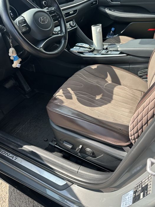 Чехлы на Hyundai  sonata