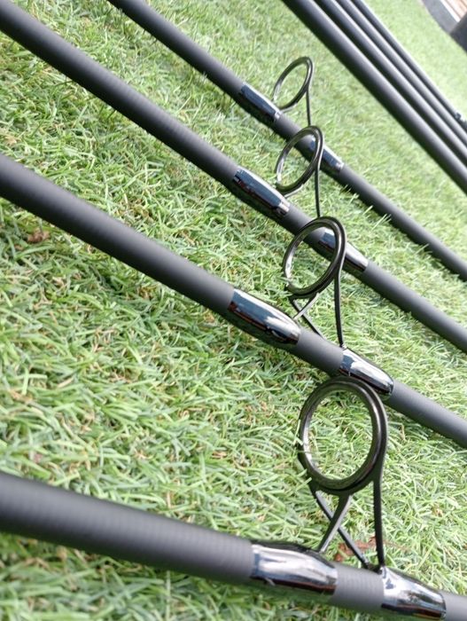 Set 4 Lansete FL Ultra Team 3.90m 3.75lbs 2seg 

Produs NOU cu livrare