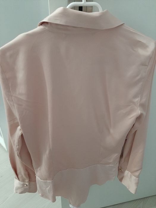 Zara много красиви ризи