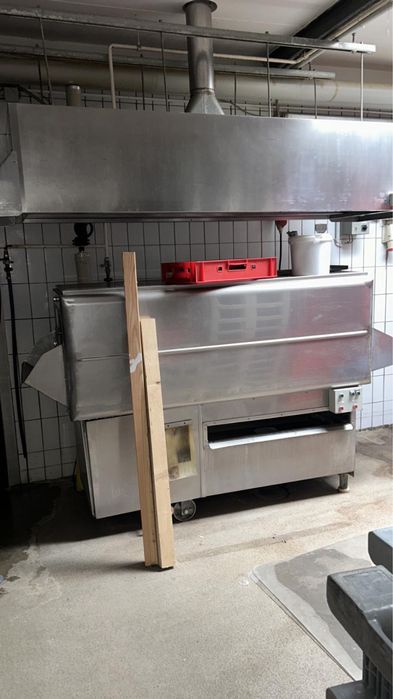 Машина за миене на каси и амбалажи