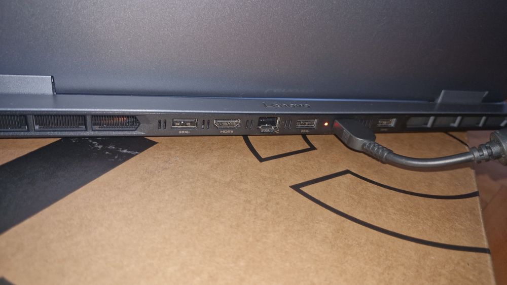 Lenovo LOQ 17IRX10 Gaming | i7-13700HX | RTX 5060 8GB | 24GB DDR5 | 1TB SSD | Garanție