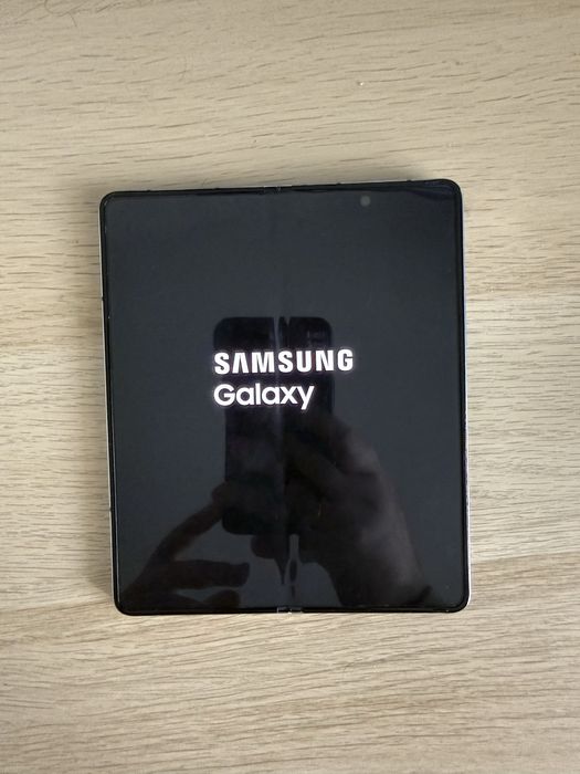 Samsung Fold 5 използван