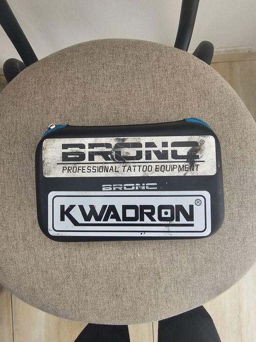 Aparat tatuat Bronc