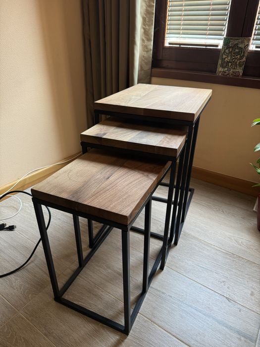 Помощна масичка от масив орех/дъб/бук/чам