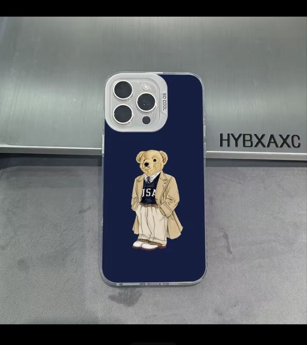Husa iPhone 15 Pro Max inspiratie Ralph Laure noua