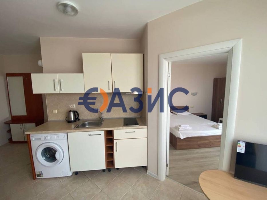 Продава се Двустаен апартамент в к.к. Слънчев бряг - 57 кв.м за 1229 €/кв.м - Снимка #3