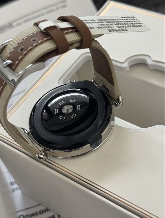 ЧИСТО НОВ 41mm Huawei watch Vivacom Гаранция GT 6 | GT6 BT 2028