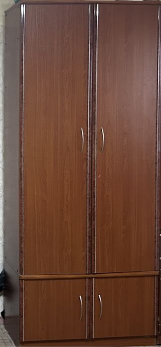 Продаю гарнитур в прихожую