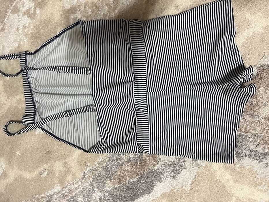 Продаётся новый купальник с-м