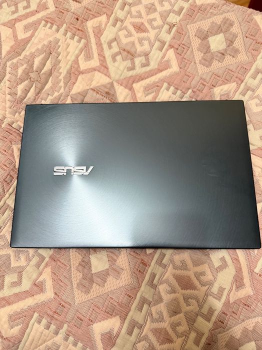 ноутбук Asus Zenbook