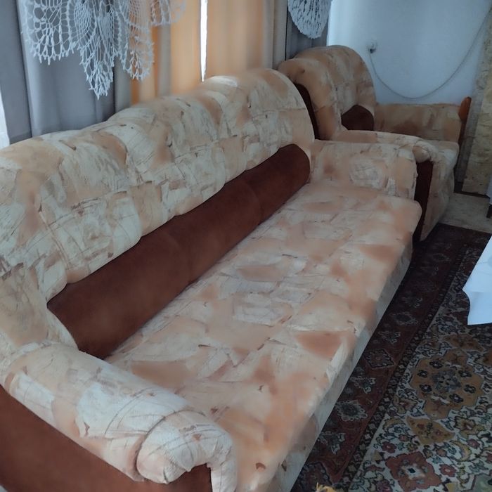 Продам диван и кресло 15000